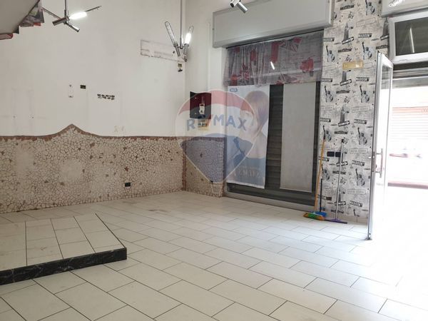 Locale Commerciale Zona Centro, Afragola, NA Affitto - Foto 3