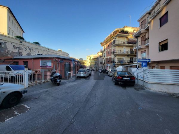 Magazzino Centro, Anzio, RM Affitto
