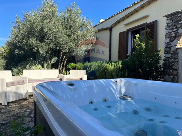 Villa a schiera Fraginesi, Castellammare del Golfo, TP Vendita