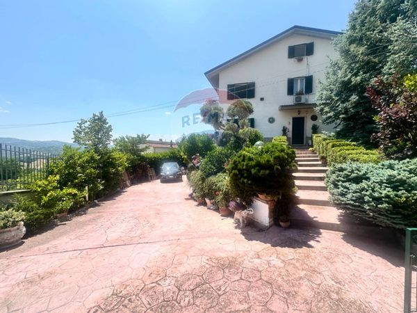 Villetta bifamiliare Campodipietra, CB Vendita