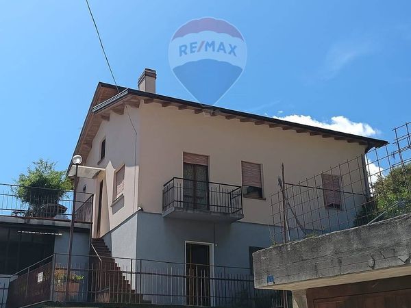 Casa Indipendente Valvarrone, LC Vendita