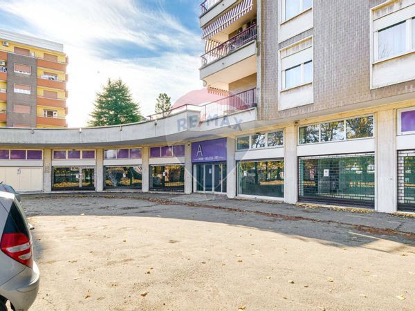 Negozio S. Edoardo, Busto Arsizio, VA Affitto