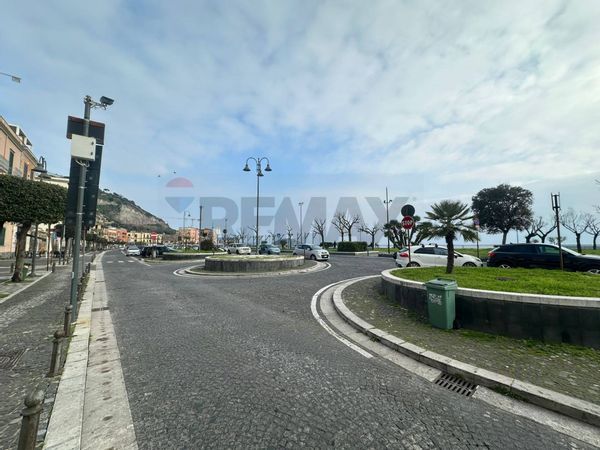 Locale Commerciale Centro, Pozzuoli, NA Affitto - Foto 3