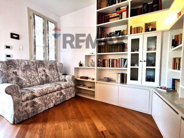 Villa a schiera Poggio Giubbiani, Reggello, FI Vendita