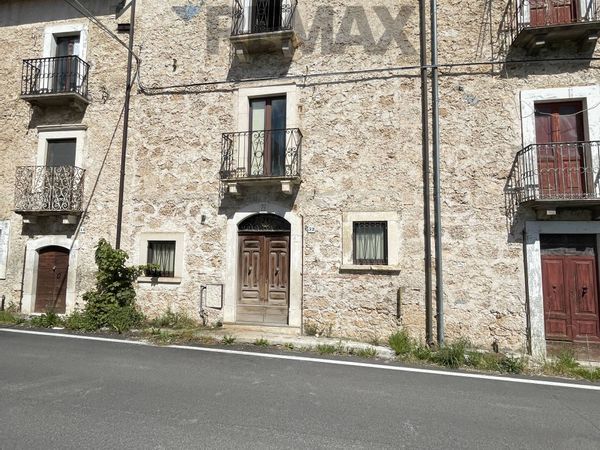 Casa Semindipendente Santo Stefano di Sessanio, AQ Vendita