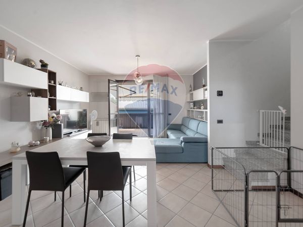 Appartamento Castelletto sopra Ticino, NO Vendita