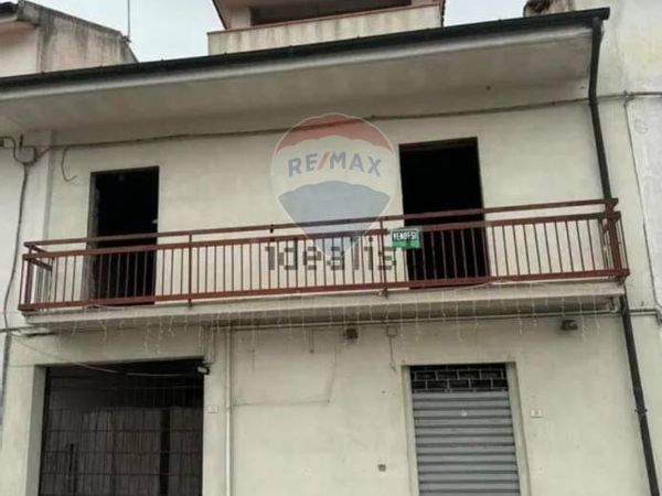 Casa Indipendente San Lorenzo, Santi Cosma e Damiano, LT Vendita