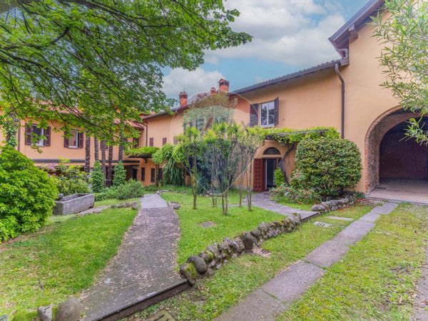 Appartamento Cardana, Besozzo, VA Vendita