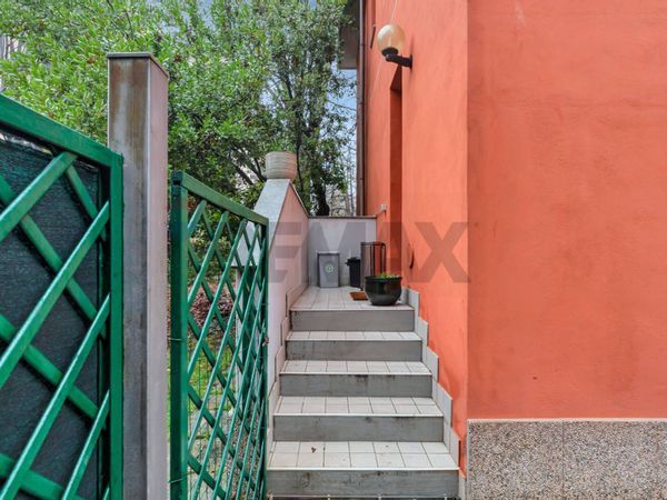 Porzione di villa Lorenteggio, Milano, MI Vendita - Foto 2