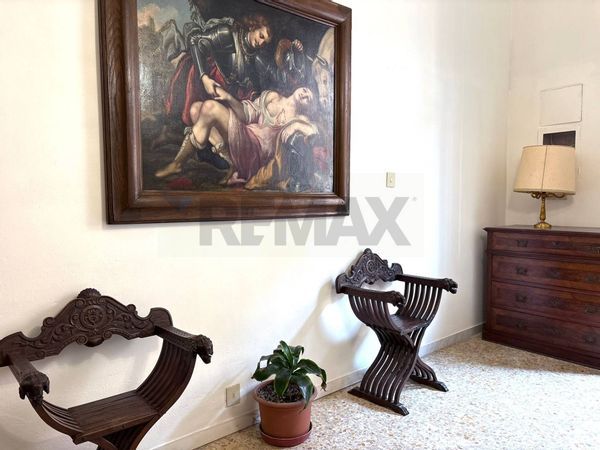 Appartamento Centro storico, Lucca, LU Vendita