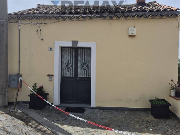 Casa Indipendente Sant'Alfio, CT Vendita