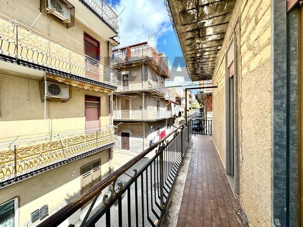 Appartamento Catenanuova, EN Vendita