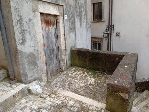 Casa Indipendente Barrea, AQ Vendita