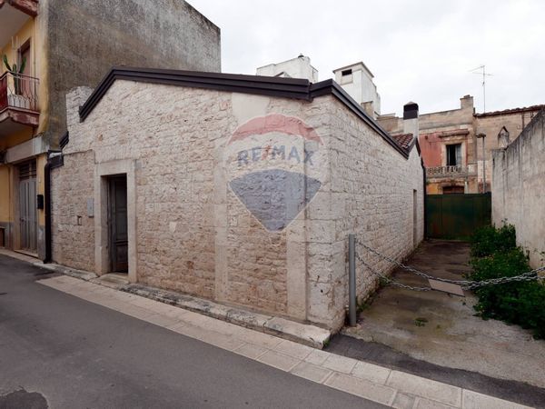 Casa Indipendente Sammichele di Bari, BA Vendita