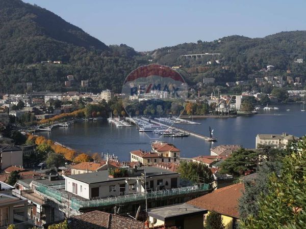 Villa singola Centro, Como, CO Vendita