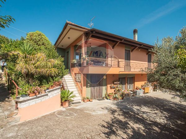 Casa Indipendente Città Sant'Angelo, PE Vendita