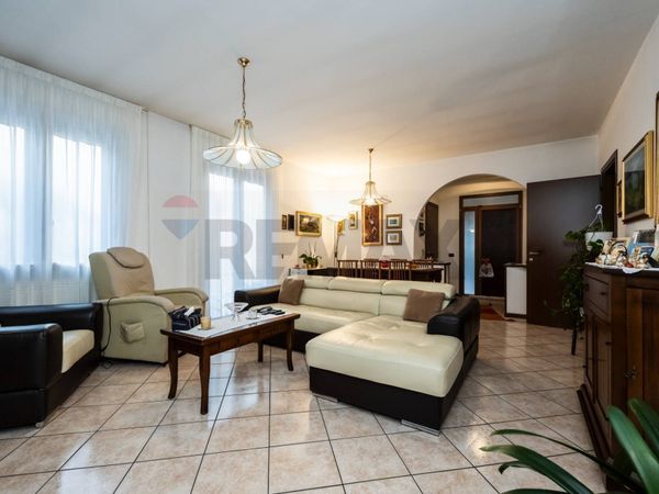 Villa singola Casa Bozzolo, Marchirolo, VA Vendita - Foto 4