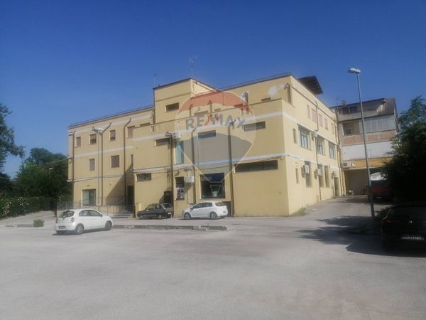 Albergo/Hotel Torre de' Passeri, PE Vendita