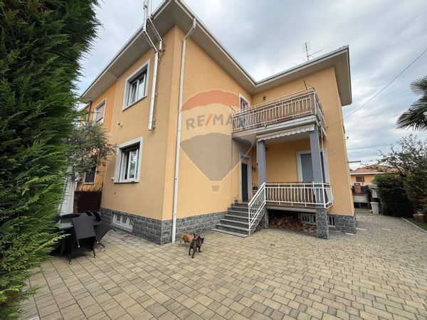 Villetta bifamiliare Marnate, VA Vendita