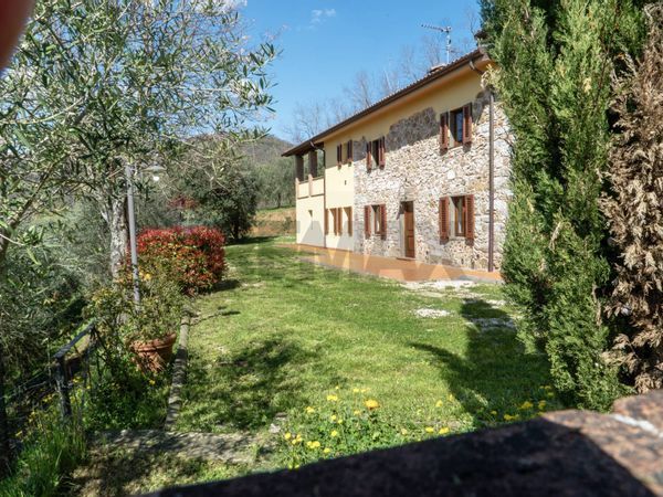 Rustico Massa e Cozzile, PT Vendita