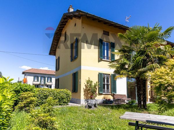 Casa Semindipendente Brebbia, VA Vendita