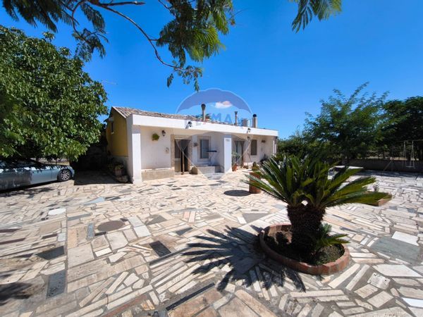 Villa singola Testa Dell'acqua, Noto, SR Vendita