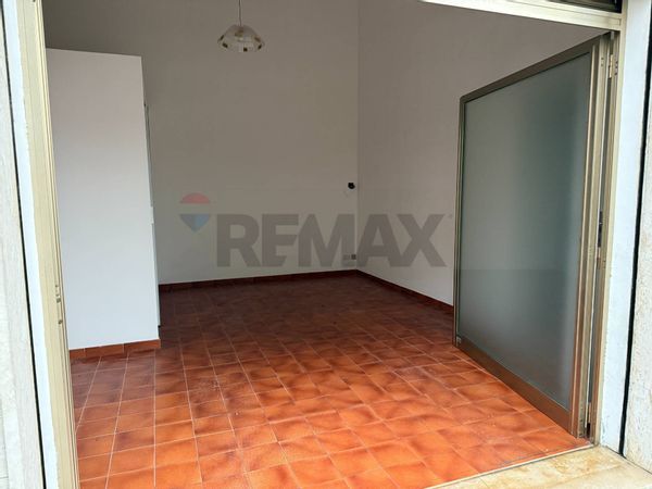 Locale Commerciale Porta Nuova, Pescara, PE Affitto - Foto 3