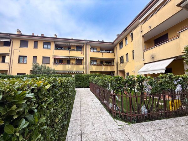 Appartamento Regina Pacis, Monza, MB Affitto