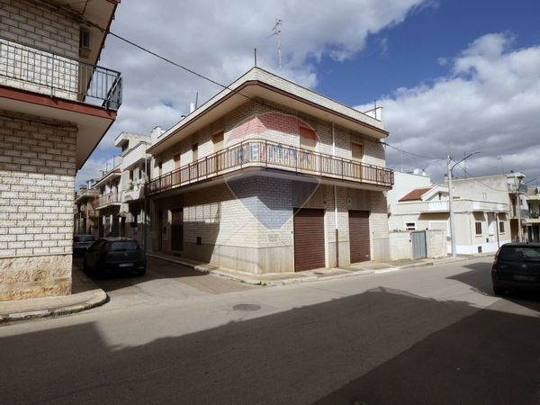 Casa Indipendente Turi, BA Vendita