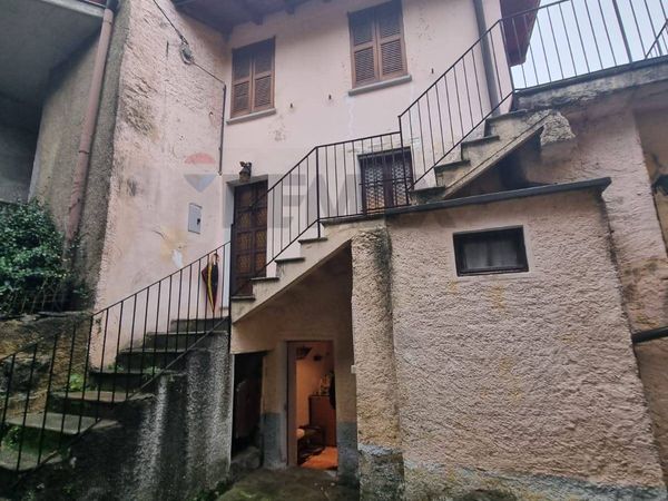 Porzione di casa Agra, VA Vendita