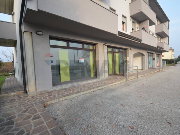 Negozio Creola, Saccolongo, PD Affitto