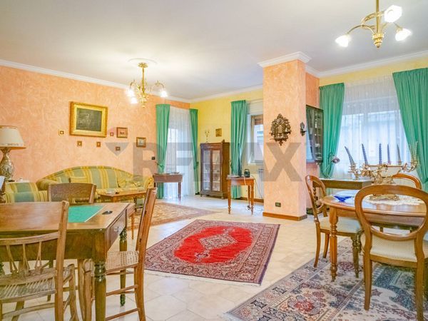 Appartamento Adrano, CT Vendita