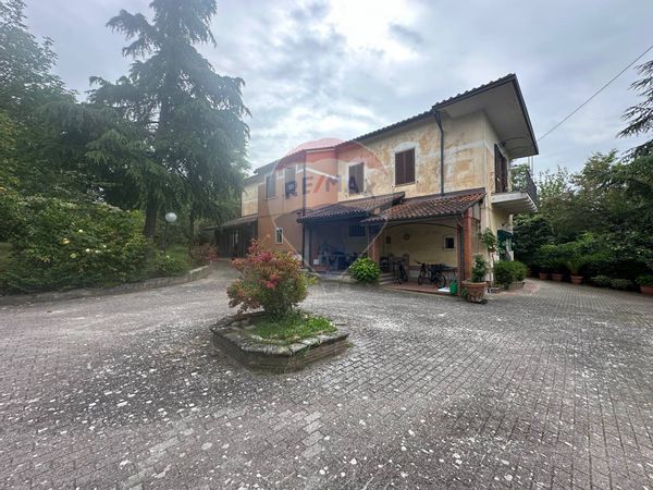 Villa singola Pietrelcina, BN Vendita