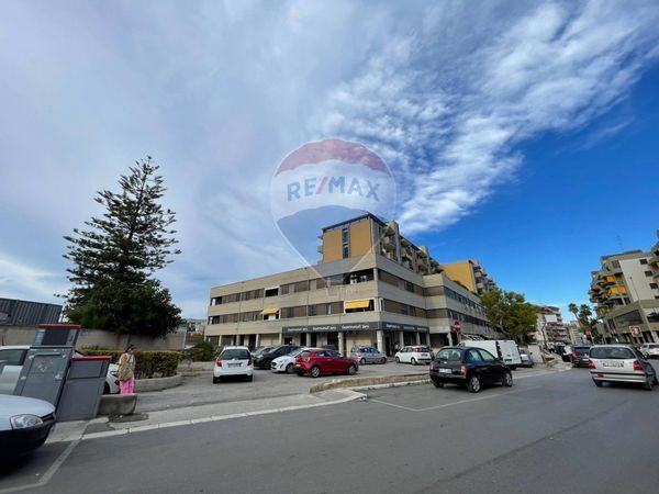 Garage/Box Modugno, BA Vendita