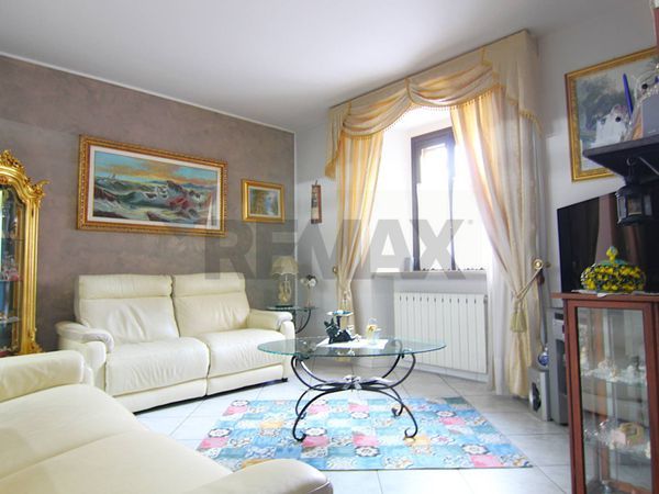 Appartamento Besano, VA Vendita