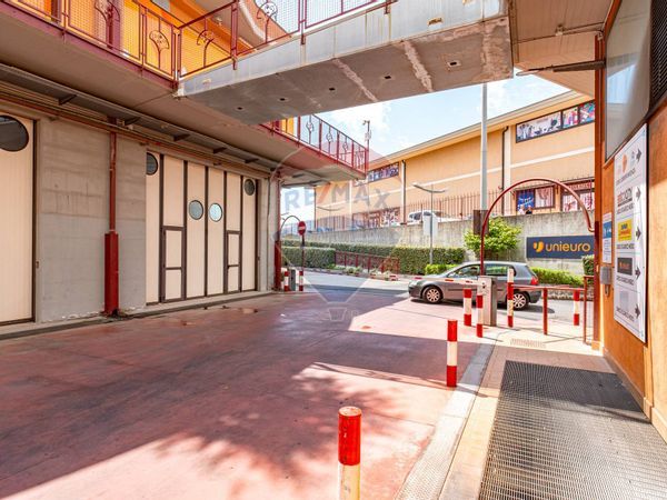 Locale Commerciale San Giovanni la Punta, CT Affitto - Foto 4