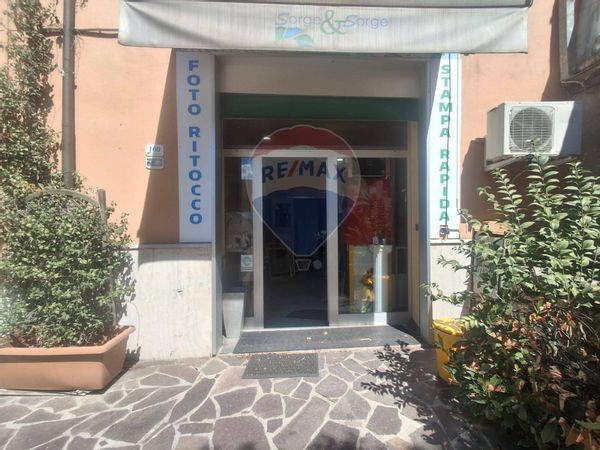 Negozio Ceprano, FR Affitto