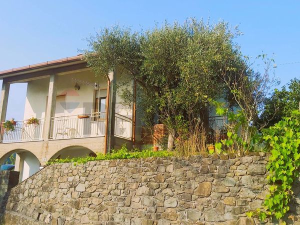 Casa Indipendente Beverino, SP Vendita - Foto 2