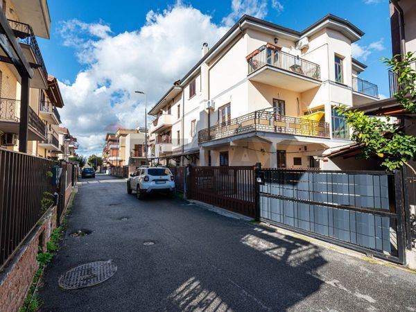 Appartamento Monterotondo Paese, Monterotondo, RM Vendita