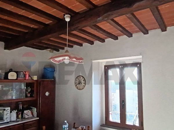Casa Semindipendente Purello, Fossato di Vico, PG Vendita