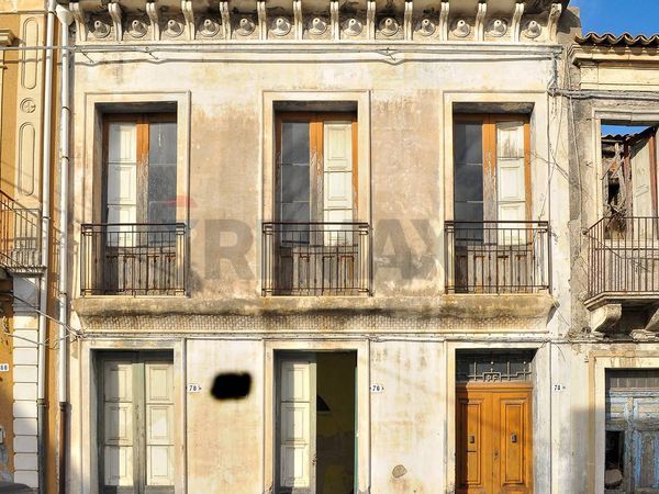 Casa Indipendente Piedimonte Etneo, CT Vendita