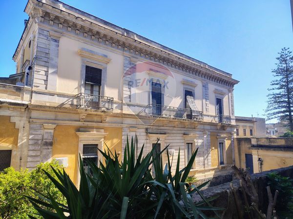 Porzione di villa Lentini, SR Vendita