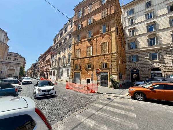 Negozio Centro Storico, Roma, RM Affitto