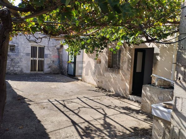 Fattoria Rocciola, Modica, RG Vendita
