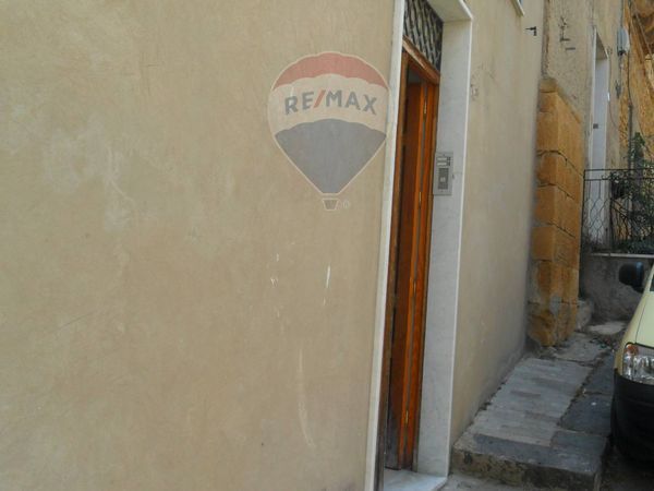 Casa Indipendente Pietraperzia, EN Vendita - Foto 2