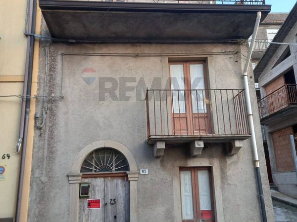 Casa Indipendente Montalbano Elicona, ME Vendita