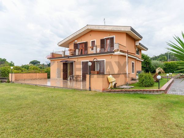 Villa singola Acireale, CT Vendita