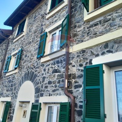 Porzione di casa Mattarana, Carrodano, SP Vendita