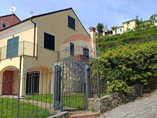 Porzione di villa LeginoZinola, Savona, SV Vendita