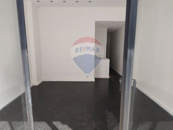 Negozio Centro storico, Rimini, RN Affitto